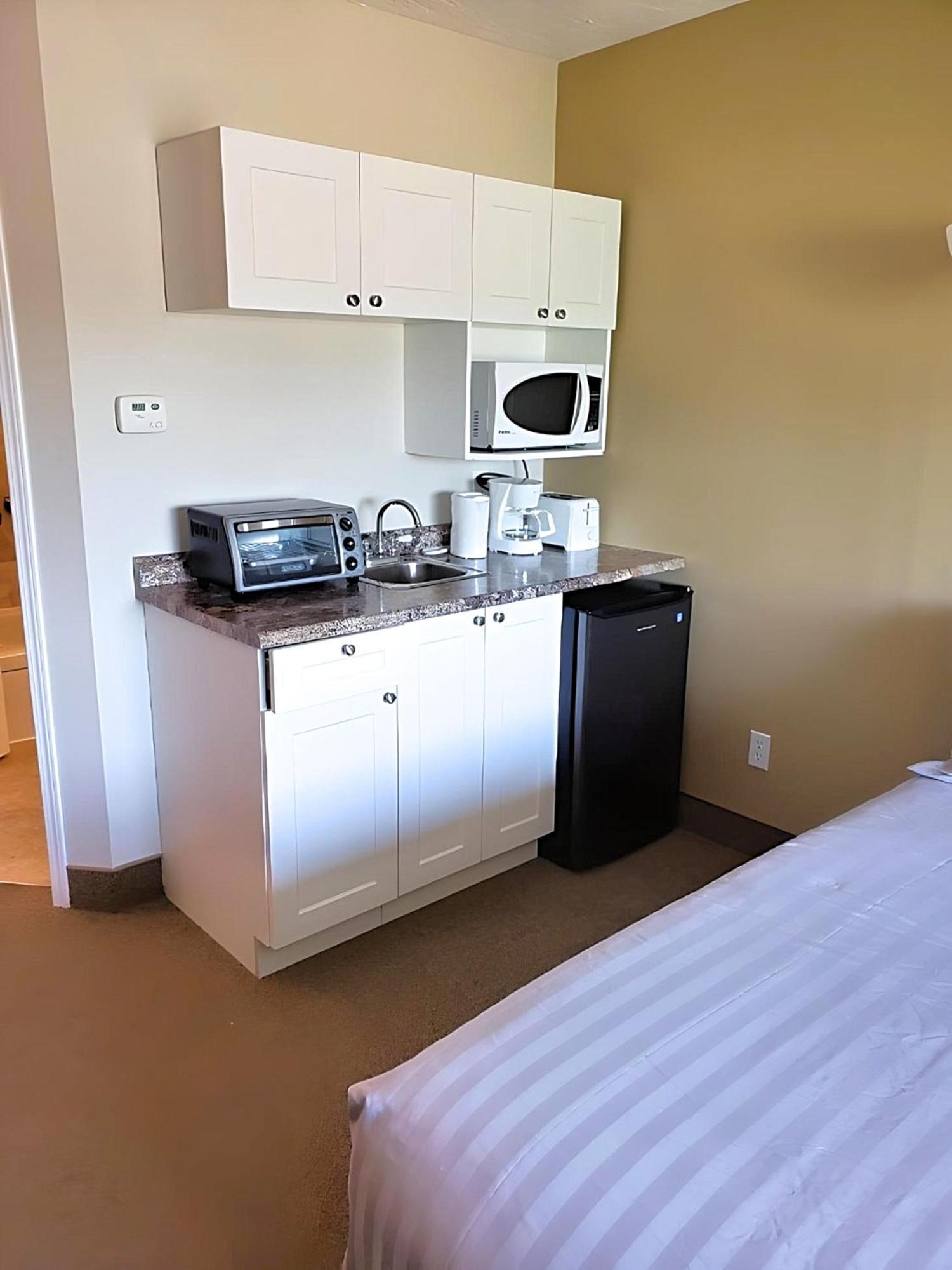 The Medicine Hat Villa Extérieur photo